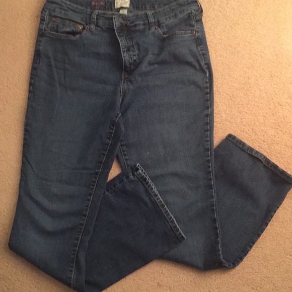 Women’s St. John’s Bay jeans - Picture 1 of 4